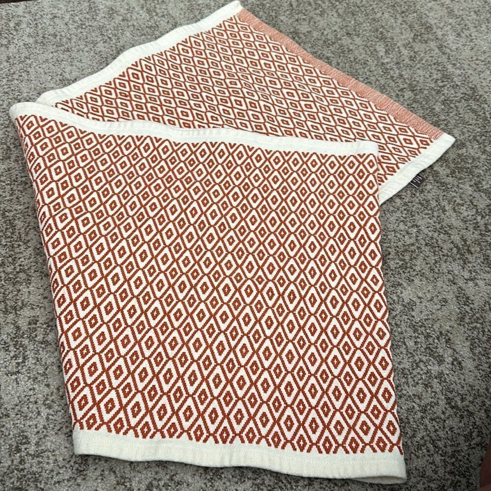 Haymarket Square. Geometric Printed Table Runner - Picture 2 of 5